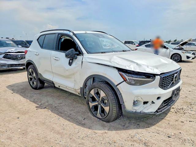 Продаж на аукціоні авто 2026 Volvo Xc40, vin: YV4L12UC6T2735551, номер лоту: 64745116