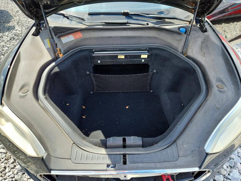 2015 Tesla Model S მანქანა იყიდება აუქციონზე, vin: 5YJSA4H1XFF080363, აუქციონის ნომერი: 70439766