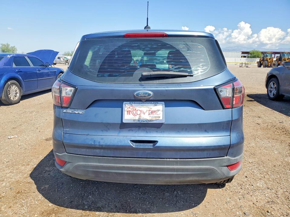 Продаж на аукціоні авто 2018 Ford Escape, vin: 1FMCU0F79JUA10392, номер лоту: 67272256