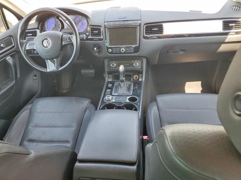 2015 Volkswagen Touareg მანქანა იყიდება აუქციონზე, vin: WVGEF9BP8FD005561, აუქციონის ნომერი: 65228966