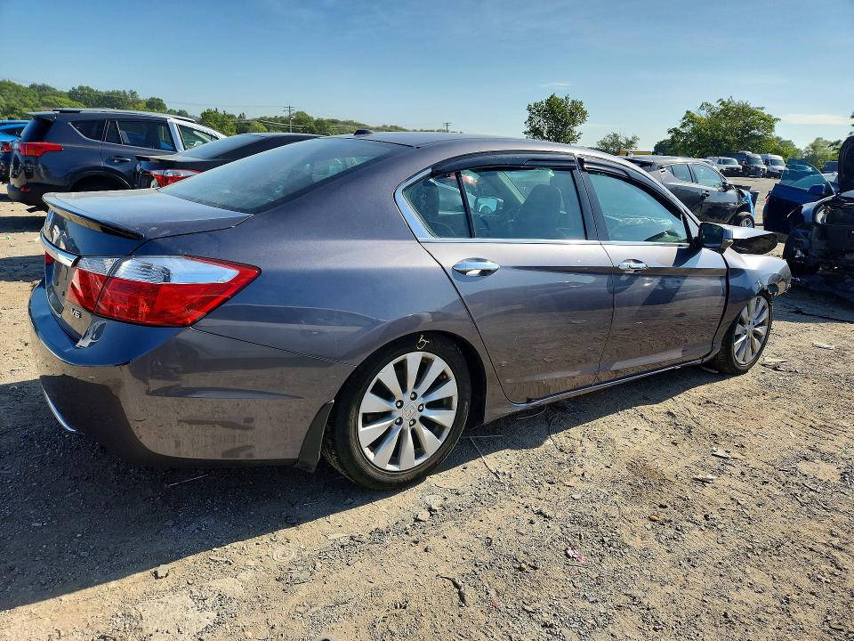 Продажа на аукционе авто 2014 Honda Accord, vin: 1HGCR3F85EA031300, номер лота: 67677566