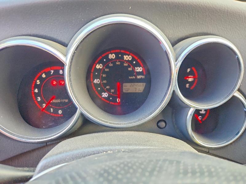 69947976 :رقم المزاد ، 2T1KR32E66C565828 vin ، 2006 Toyota Matrix مزاد بيع
