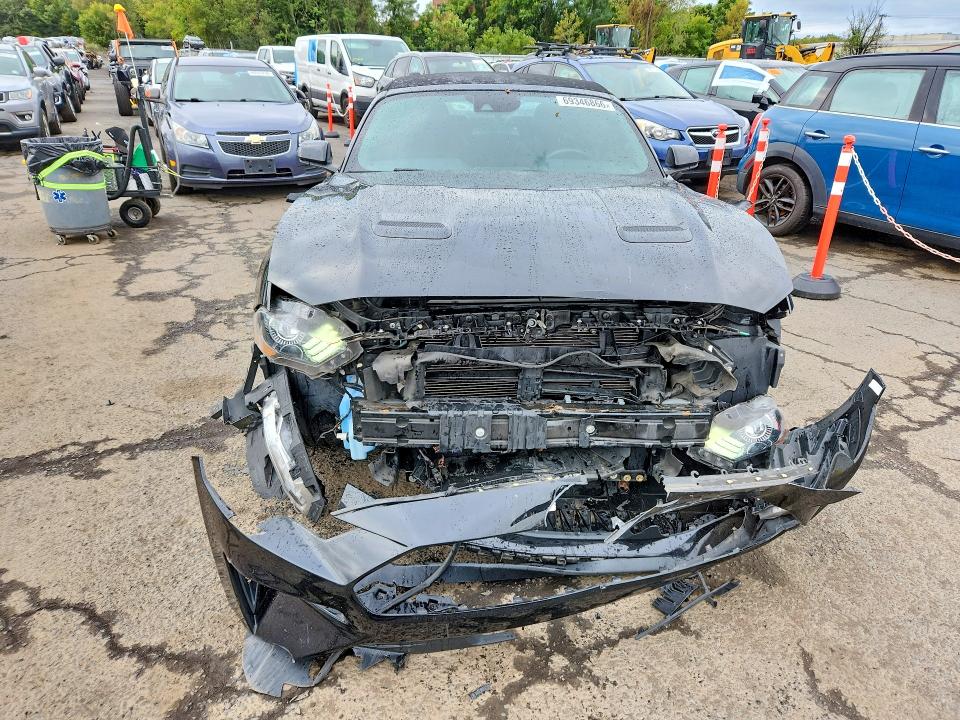 69346866 :رقم المزاد ، 1FATP8UH2N5102696 vin ، 2022 Ford Mustang مزاد بيع