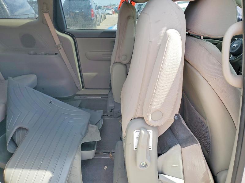 2015 Kia Sedona მანქანა იყიდება აუქციონზე, vin: KNDMB5C19F6036711, აუქციონის ნომერი: 68604756