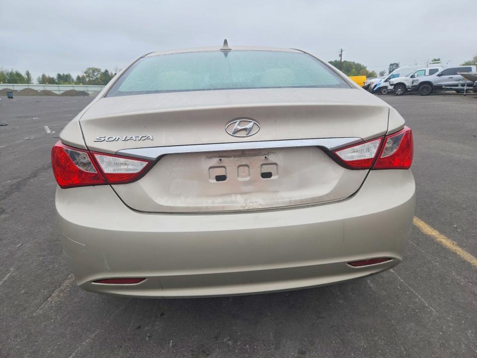 69819706 :رقم المزاد ، 5NPEB4AC5BH042881 vin ، 2011 Hyundai Sonata مزاد بيع