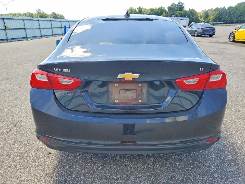 Продаж на аукціоні авто 2018 Chevrolet Malibu, vin: 1G1ZD5ST3JF237329, номер лоту: 68240516