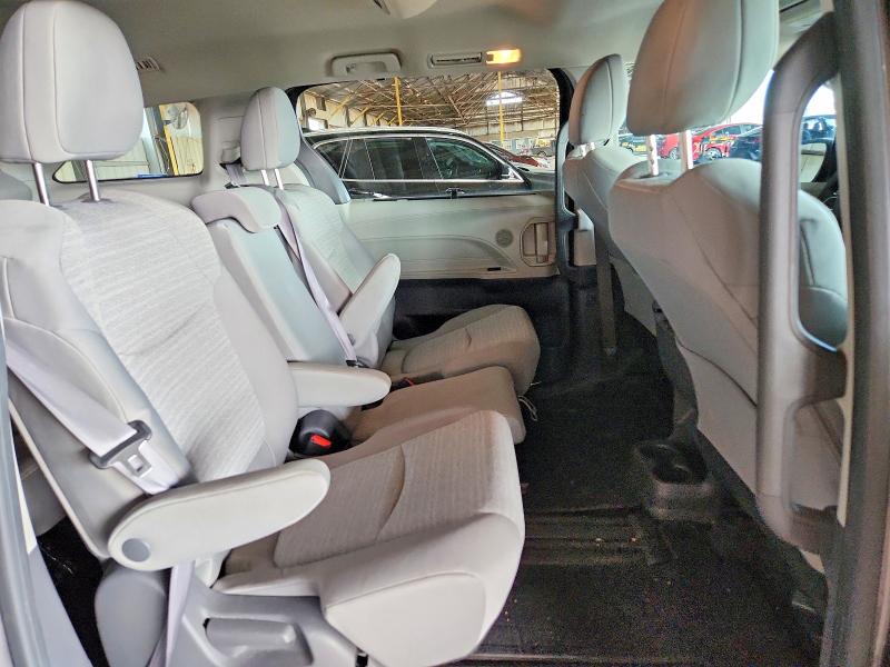 2021 Toyota Sienna მანქანა იყიდება აუქციონზე, vin: 5TDKRKEC2MS053637, აუქციონის ნომერი: 67736716
