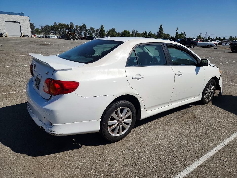 69093896 :رقم المزاد ، 1NXBU4EE9AZ305592 vin ، 2010 Toyota Corolla مزاد بيع