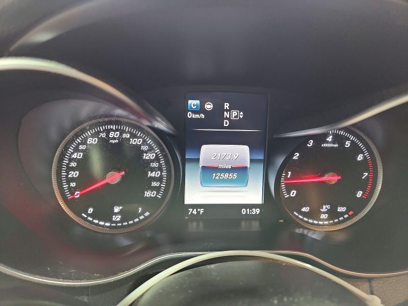 70877036 :رقم المزاد ، 55SWF4KB0FU039257 vin ، 2015 Mercedes-benz C مزاد بيع