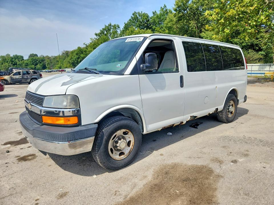 67872376 :رقم المزاد ، 1GAHG35K681104386 vin ، 2008 Chevrolet Express G3500 مزاد بيع