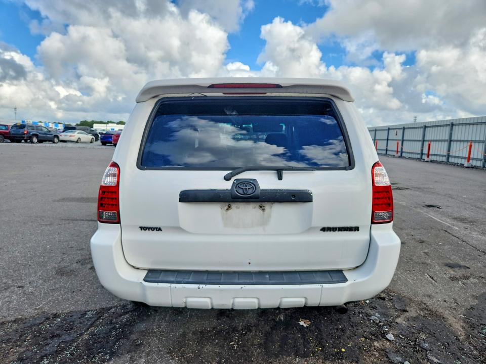 67637366 :رقم المزاد ، JTEZU14R468043644 vin ، 2006 Toyota 4runner مزاد بيع