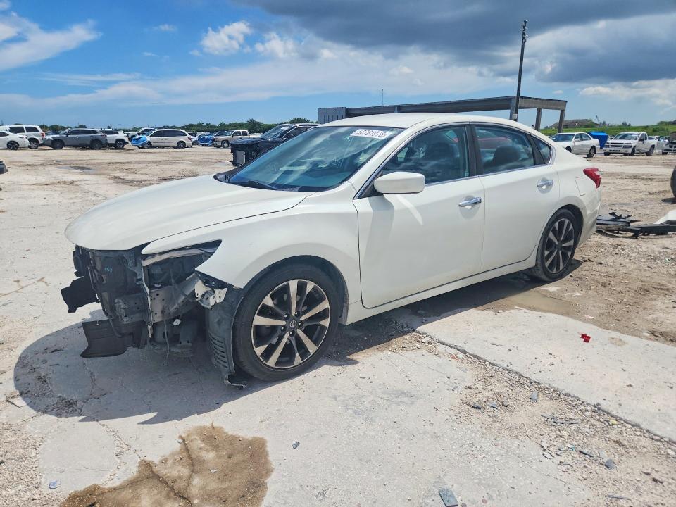 2016 Nissan Altima მანქანა იყიდება აუქციონზე, vin: 1N4AL3AP9GC171997, აუქციონის ნომერი: 68761976