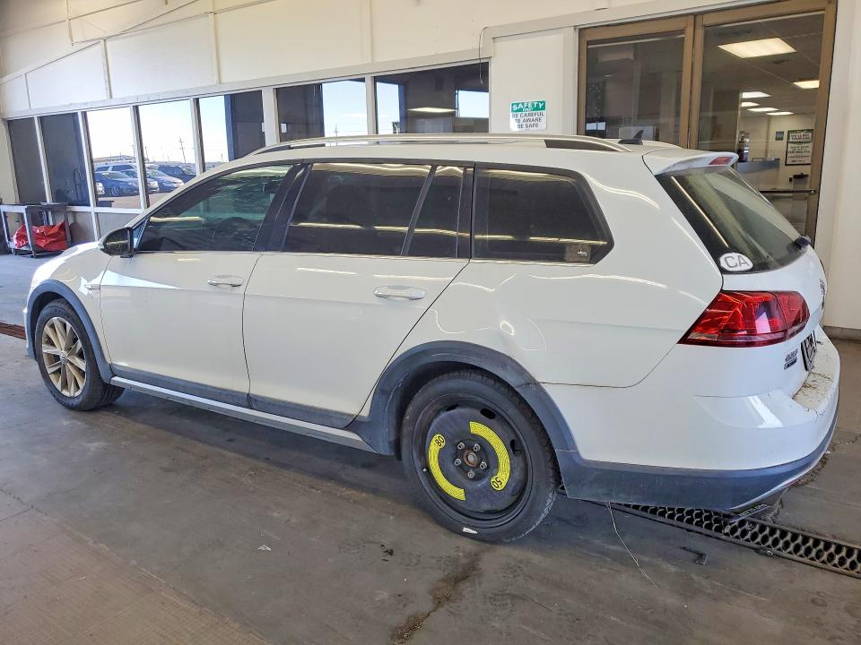 2017 Volkswagen Golf Alltrack მანქანა იყიდება აუქციონზე, vin: 3VWH17AU2HM524265, აუქციონის ნომერი: 68265496
