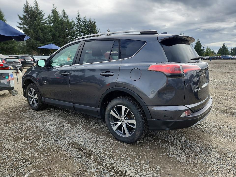 69455656 :رقم المزاد ، 2T3RFREVXJW847121 vin ، 2018 Toyota Rav4 مزاد بيع