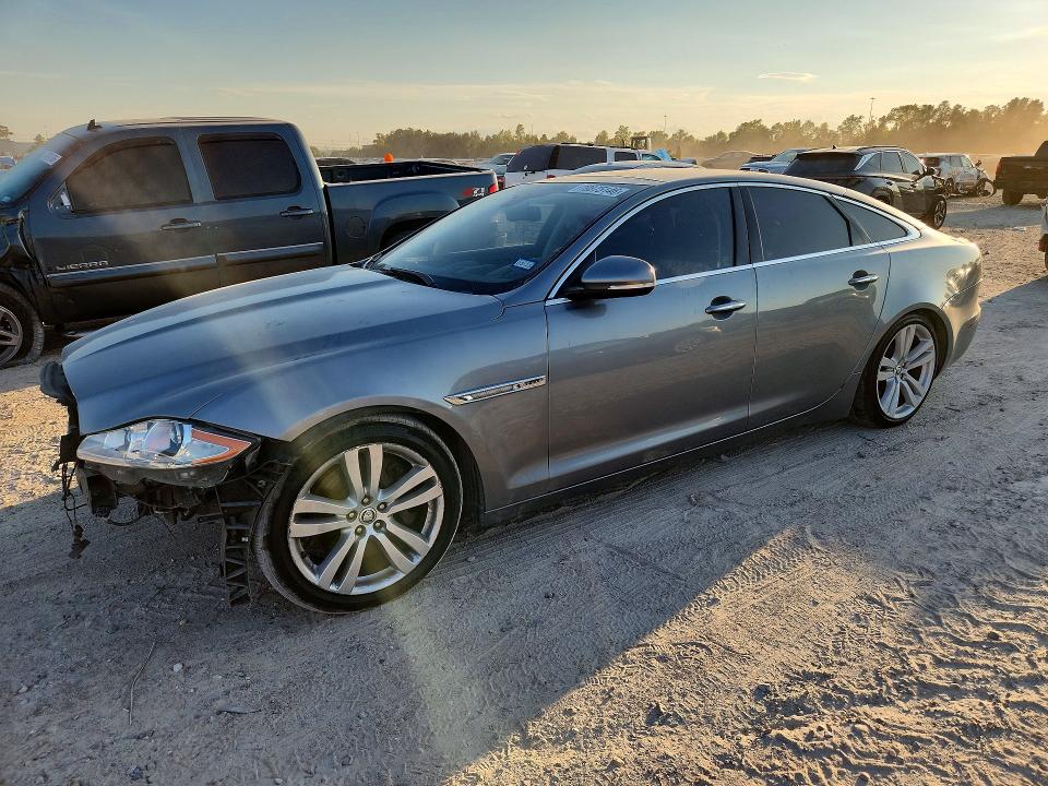 Aukcja sprzedaży 2013 Jaguar Xj, vin: SAJWA1C75D8V38966, numer aukcji: 70875146