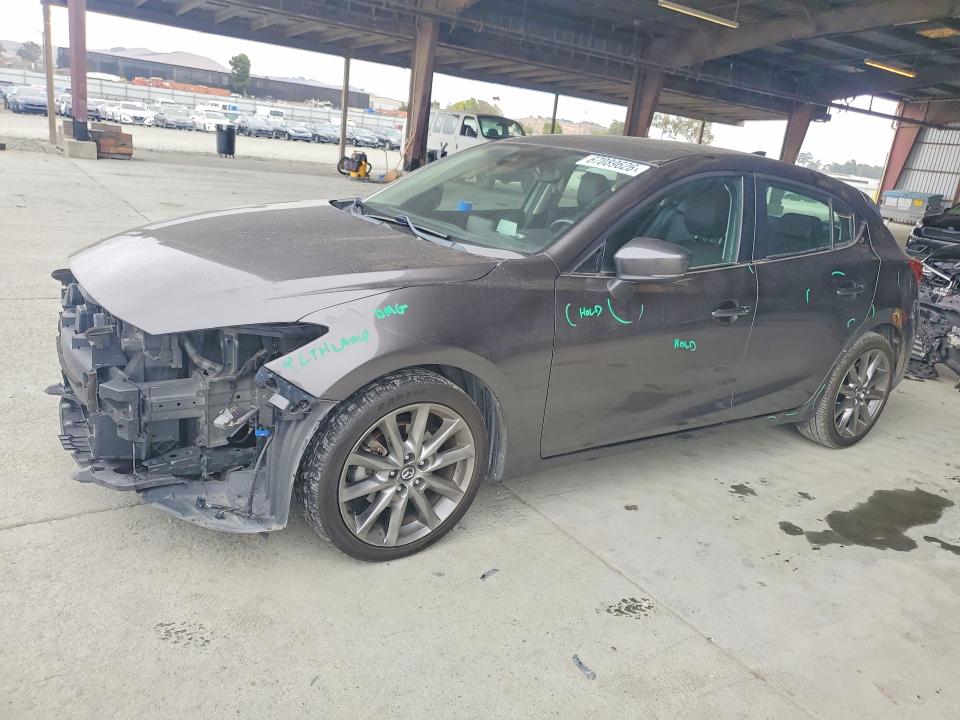 2018 Mazda 3 მანქანა იყიდება აუქციონზე, vin: 3MZBN1M36JM189589, აუქციონის ნომერი: 67089626