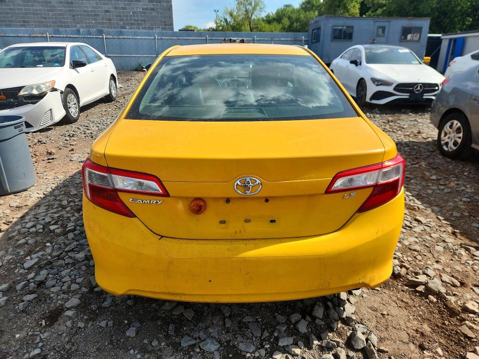 67919926 :رقم المزاد ، 4T4BF1FK1ER370378 vin ، 2014 Toyota Camry مزاد بيع