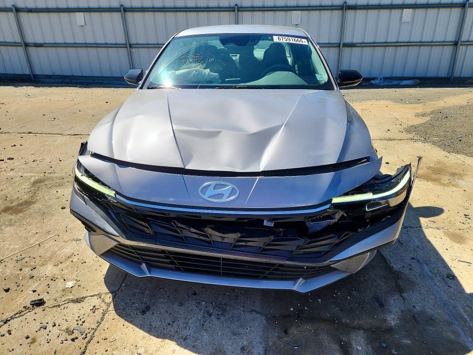 67591666 :رقم المزاد ، KMHLM4DG9SU083497 vin ، 2025 Hyundai Elantra مزاد بيع