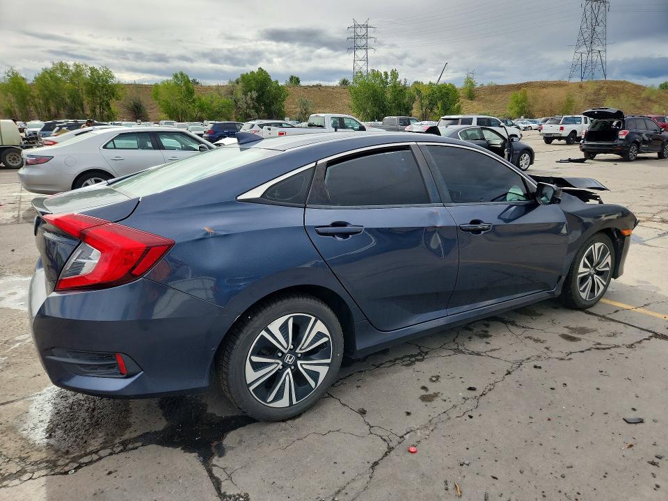 69220796 :رقم المزاد ، 19XFC1F39HE023966 vin ، 2017 Honda Civic مزاد بيع