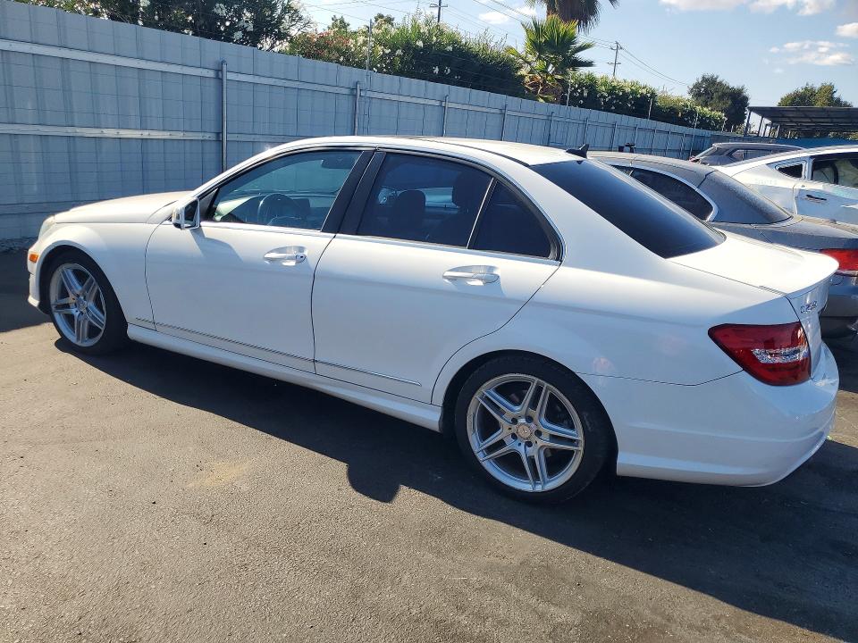 67404036 :رقم المزاد ، WDDGF4HB1EG239426 vin ، 2014 Mercedes-benz C مزاد بيع