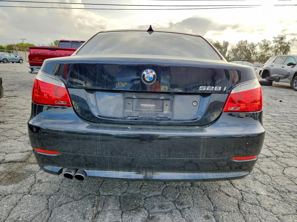 Продаж на аукціоні авто 2008 Bmw 528, vin: WBANU53528CT08244, номер лоту: 69241346