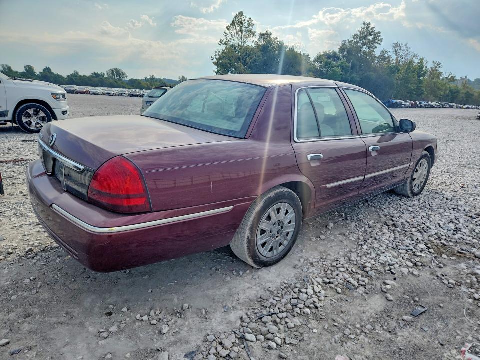 2007 Mercury Grand Marquis მანქანა იყიდება აუქციონზე, vin: 2MEFM74V37X615911, აუქციონის ნომერი: 67882986