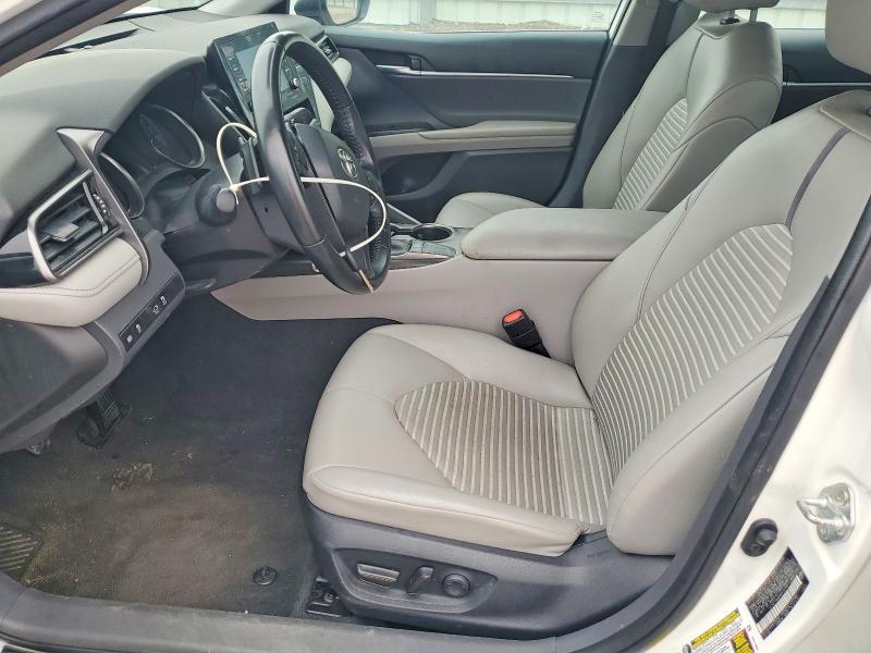 70465926 :رقم المزاد ، 4T1G11AK6NU073192 vin ، 2022 Toyota Camry مزاد بيع