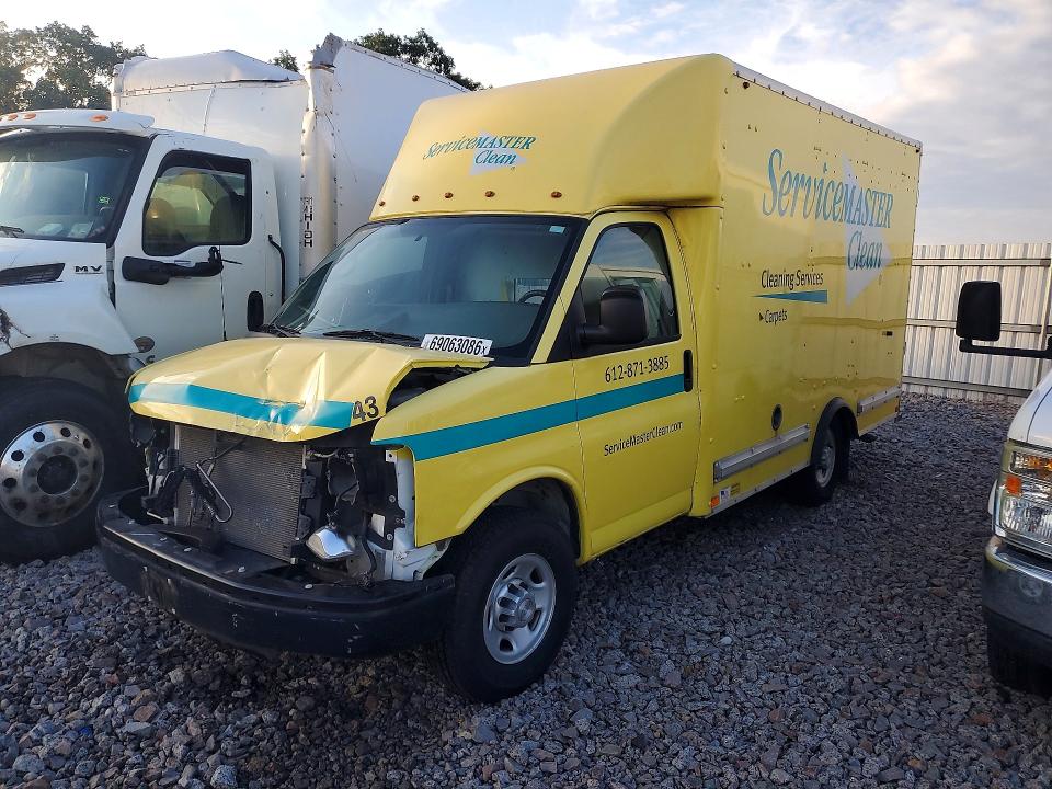 69063086 :رقم المزاد ، 1GB0G2CG4F1275779 vin ، 2015 Chevrolet Express G3500 مزاد بيع