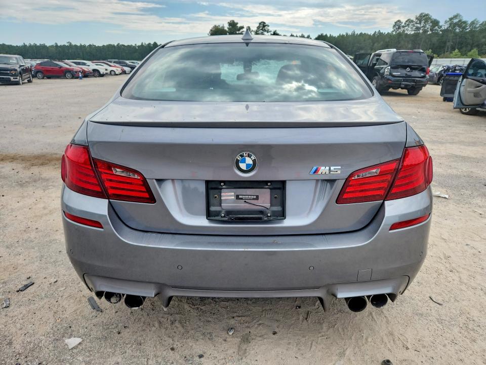 2013 Bmw M5 მანქანა იყიდება აუქციონზე, vin: WBSFV9C52DC773475, აუქციონის ნომერი: 69535196