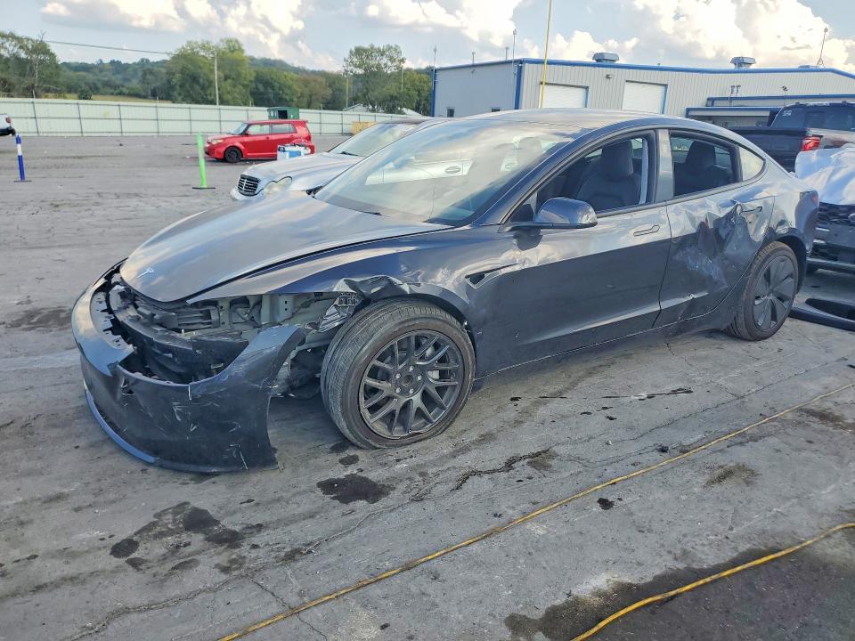 Auction sale of the 2025 Tesla Model 3, vin: 5YJ3E1EA2SF070478, lot number: 68935676