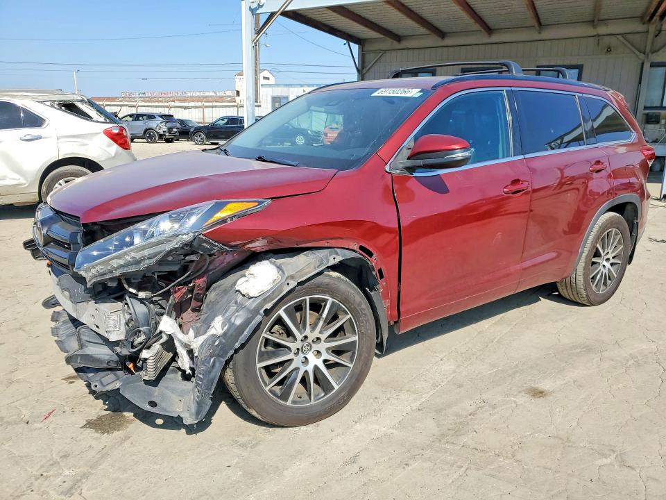 Aukcja sprzedaży 2018 Toyota Highlander, vin: 5TDKZRFH7JS540041, numer aukcji: 69150266