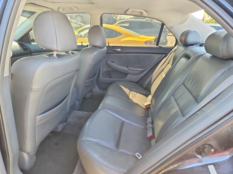 69691116 :رقم المزاد ، 1HGCM66803A033615 vin ، 2003 Honda Accord مزاد بيع