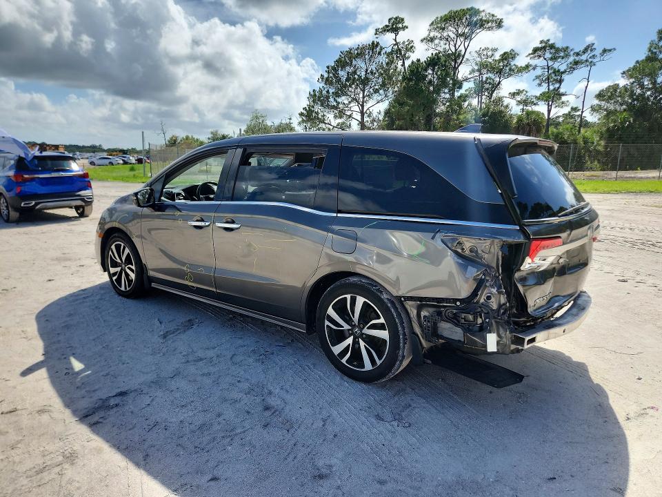 Продажа на аукционе авто 2018 Honda Odyssey, vin: 5FNRL6H93JB018984, номер лота: 69279096