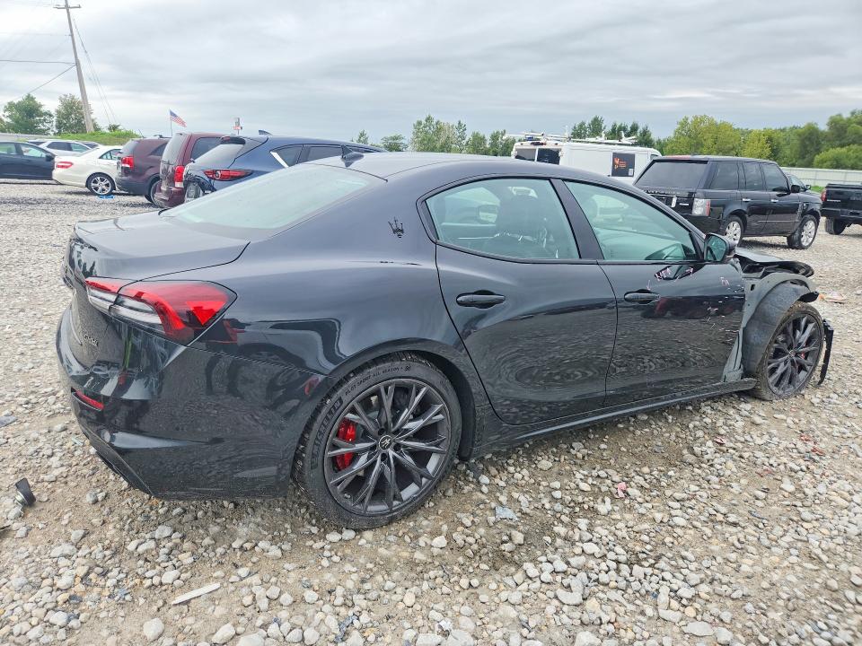 2022 Maserati Ghibli მანქანა იყიდება აუქციონზე, vin: ZAM57YTM0N1391937, აუქციონის ნომერი: 68670546