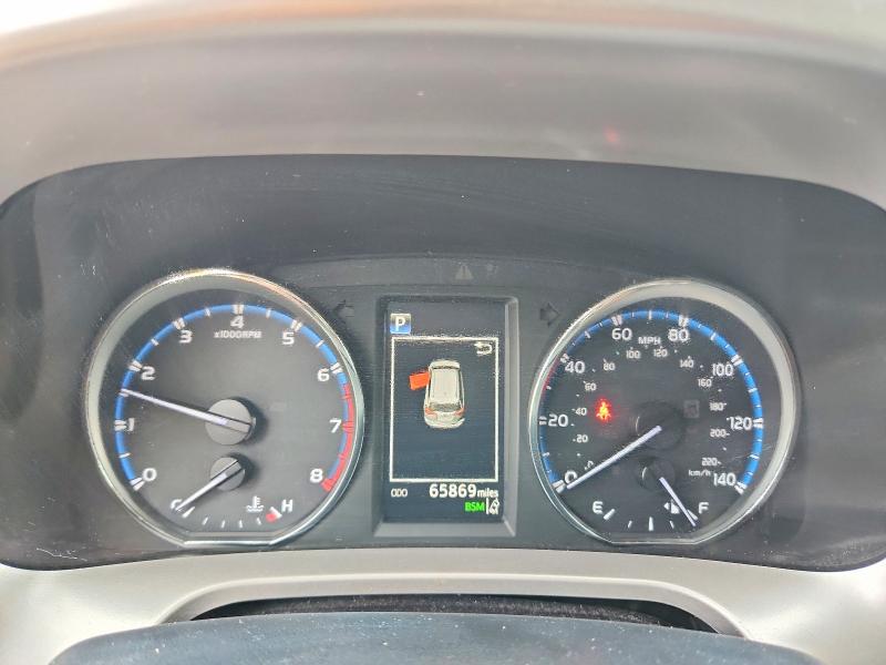 2018 Toyota Rav4 მანქანა იყიდება აუქციონზე, vin: JTMYFREV9JJ744458, აუქციონის ნომერი: 70138026