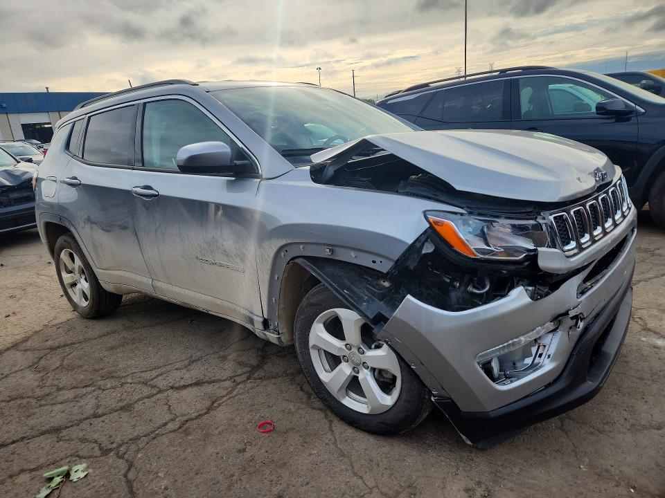 69754856 :رقم المزاد ، 3C4NJDBB8LT117289 vin ، 2020 Jeep Compass مزاد بيع