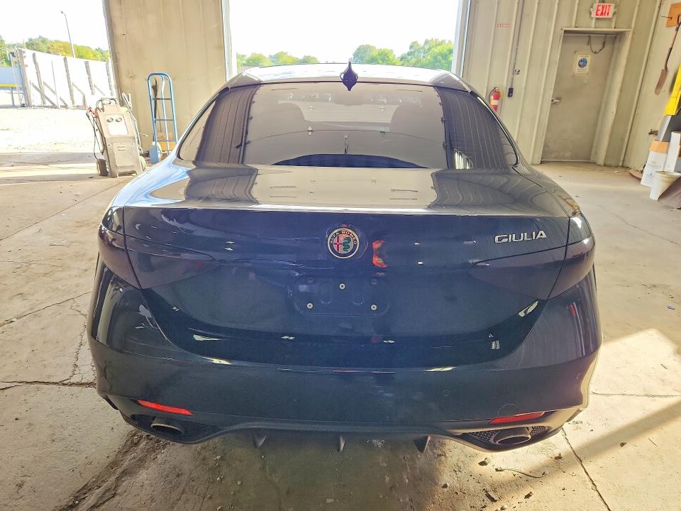 2018 Alfa Romeo Giulia მანქანა იყიდება აუქციონზე, vin: ZARFAECN0J7580201, აუქციონის ნომერი: 70708136
