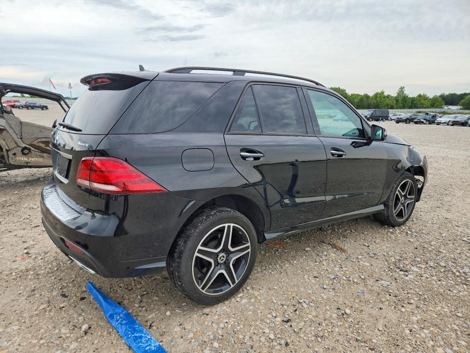67608056 :رقم المزاد ، 4JGDA5HB5JB188257 vin ، 2018 Mercedes-benz Gle مزاد بيع