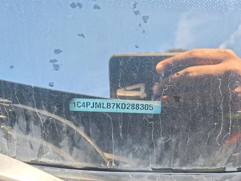 68230126 :رقم المزاد ، 1C4PJMLB7KD288305         vin ، 2019 Jeep Cherokee مزاد بيع