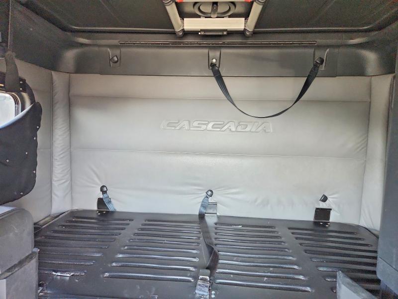 2018 Freightliner Cascadia 126 მანქანა იყიდება აუქციონზე, vin: 3AKJHHDR2JSJJ0386, აუქციონის ნომერი: 67384836
