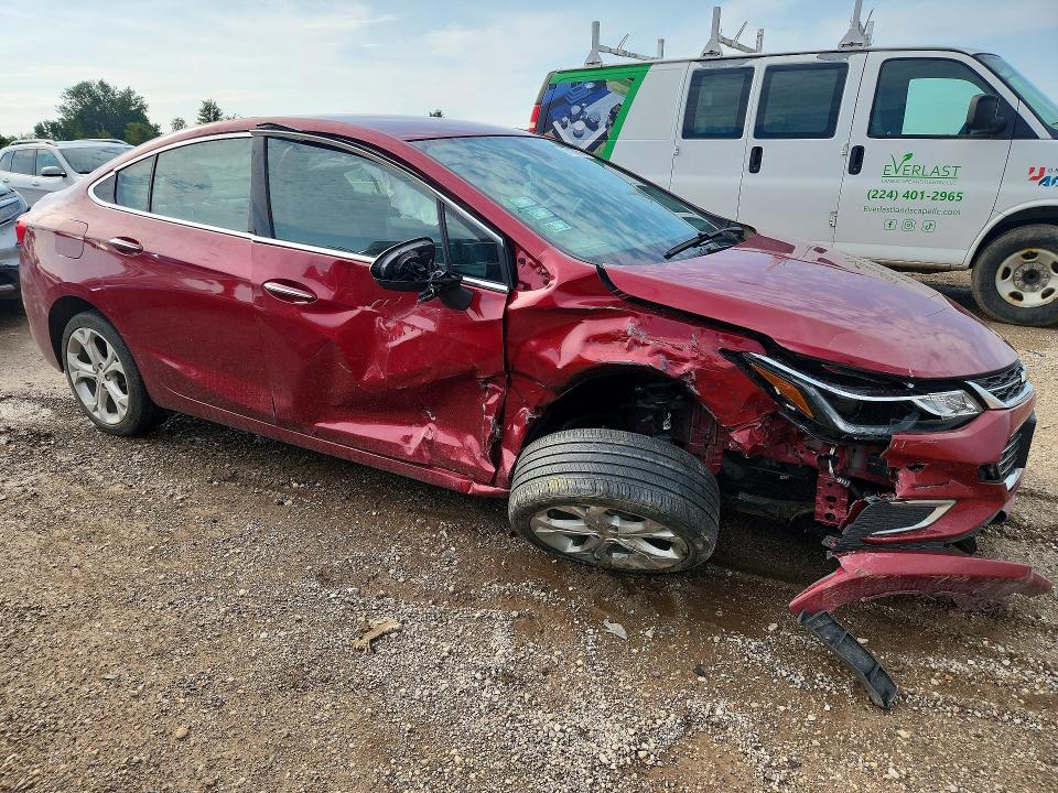 67107516 :رقم المزاد ، 1G1BF5SMXH7133087 vin ، 2017 Chevrolet Cruze مزاد بيع