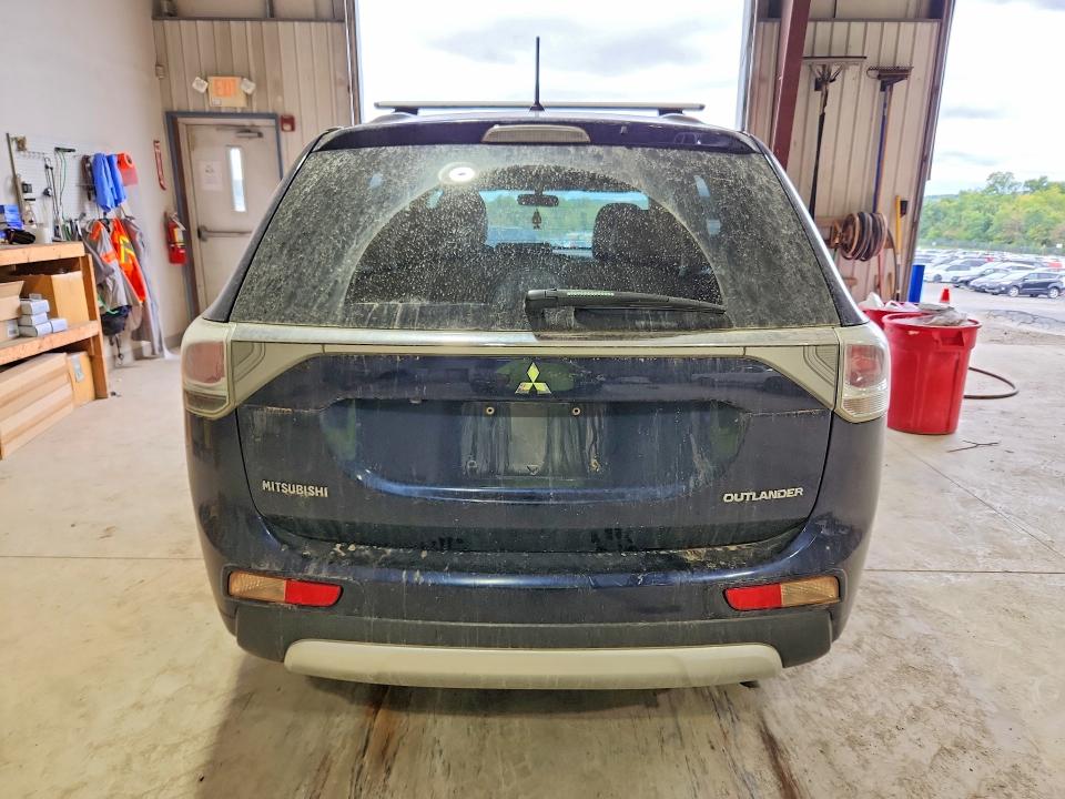 Продаж на аукціоні авто 2015 Mitsubishi Outlander, vin: JA4AZ3A34FZ000943, номер лоту: 70788536