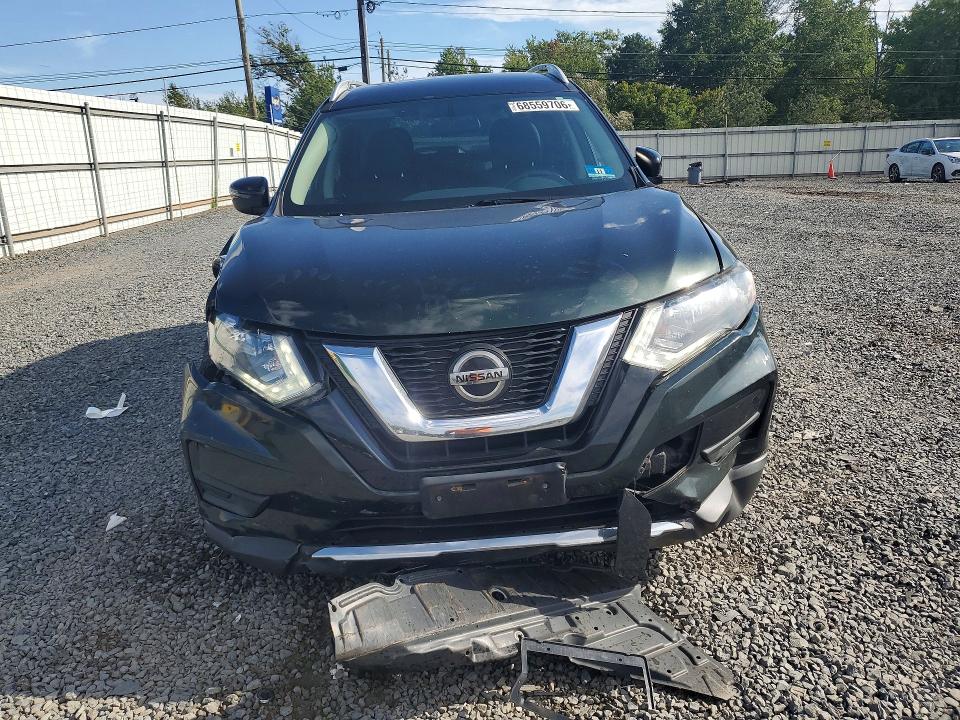 68559706 :رقم المزاد ، 5N1AT2MVXJC720673 vin ، 2018 Nissan Rogue مزاد بيع