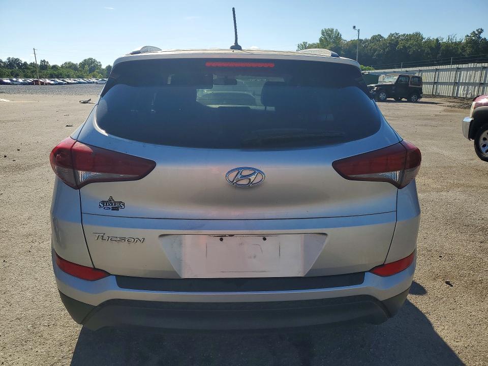 68155346 :رقم المزاد ، KM8J33A44HU329511 vin ، 2017 Hyundai Tucson مزاد بيع