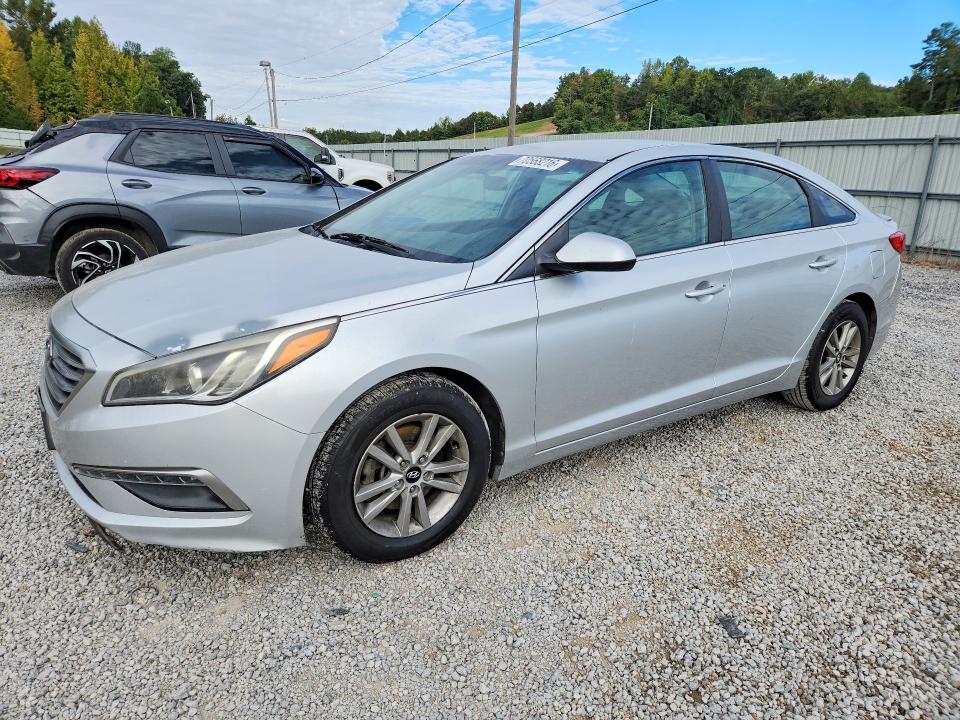 70568216 :رقم المزاد ، 5NPE24AF5FH031153 vin ، 2015 Hyundai Sonata مزاد بيع