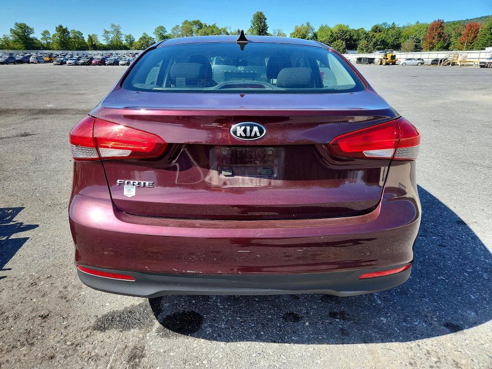 70703736 :رقم المزاد ، 3KPFK4A70JE236440 vin ، 2018 Kia Forte مزاد بيع