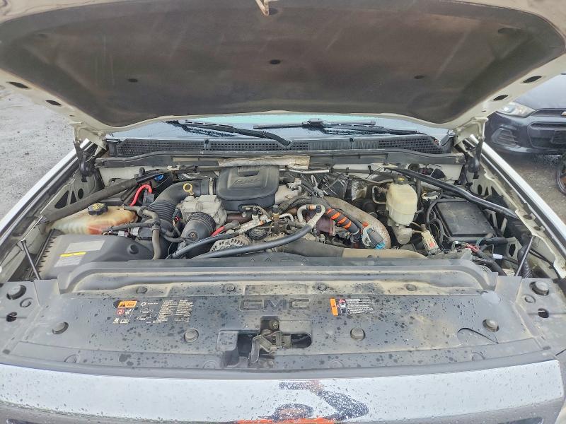 67513066 :رقم المزاد ، 1GD321C81FF645157 vin ، 2015 Gmc Sierra مزاد بيع