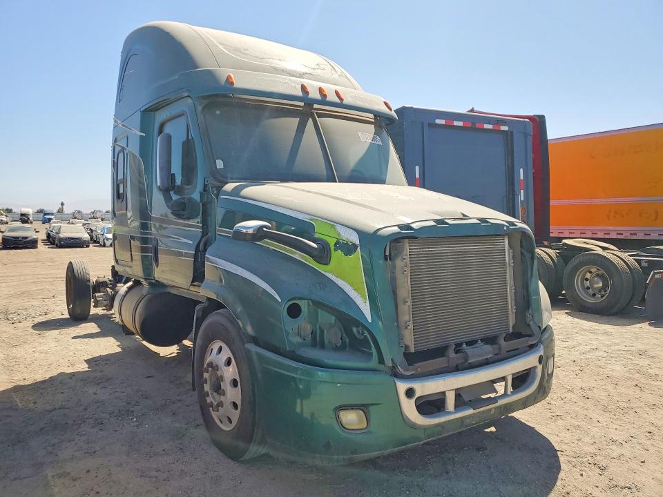Продаж на аукціоні авто 2015 Freightliner Cascadia, vin: 3AKJGLDV1FSGL2245, номер лоту: 73745605