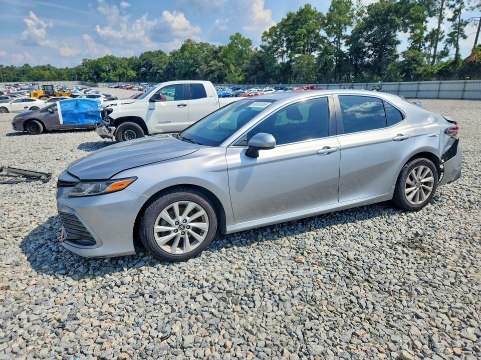 2022 Toyota Camry მანქანა იყიდება აუქციონზე, vin: 4T1C11AK5NU649675, აუქციონის ნომერი: 68806956