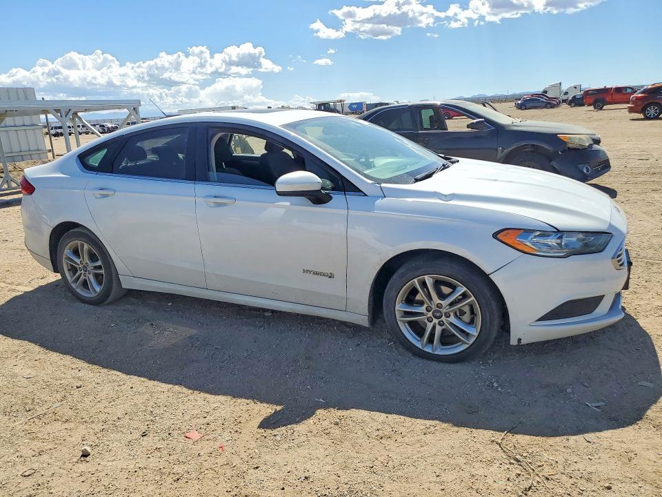 2018 Ford Fusion მანქანა იყიდება აუქციონზე, vin: 3FA6P0LUXJR116317, აუქციონის ნომერი: 70270856